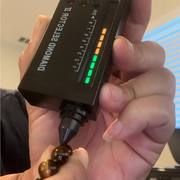 Genuine tigers eye natural gemstone 925 silver clasp necklace - Picture 4 of 5